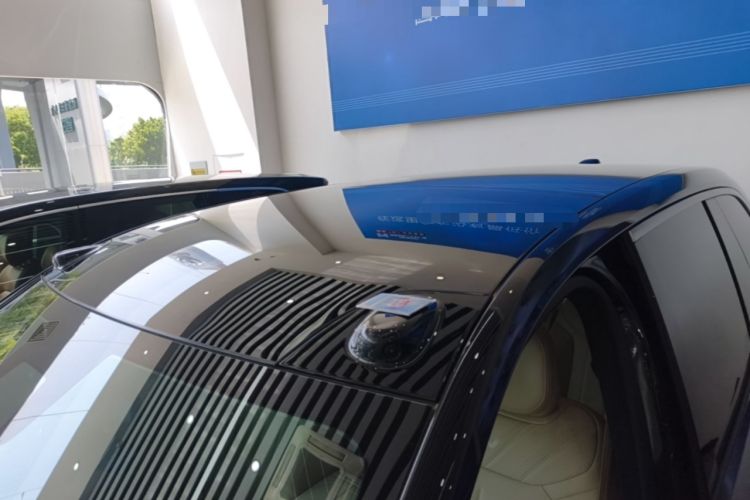 Used ONVO Luxeed L90 2025 Model—Ultra Six-Seater Version Roof