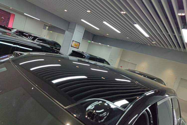 Used ONVO Luxeed L90 2025 Model—Ultra Six-Seater Version Roof