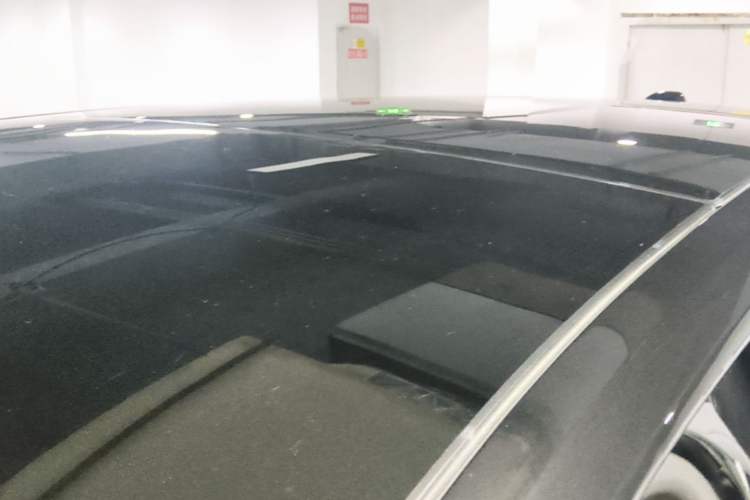 Used ONVO Luxeed L90 2025 Model—Max Six-Seater Version Roof