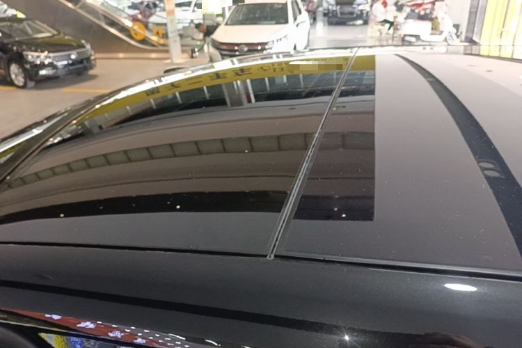 Used ONVO Luxeed L90 2025 Model—Ultra Six-Seater Version Roof