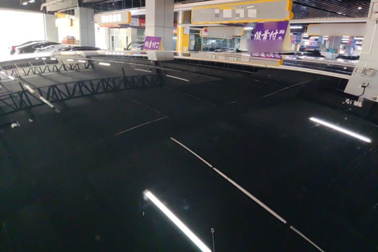 Used ONVO Luxeed L90 2025 Model—Max Six-Seater Version Roof