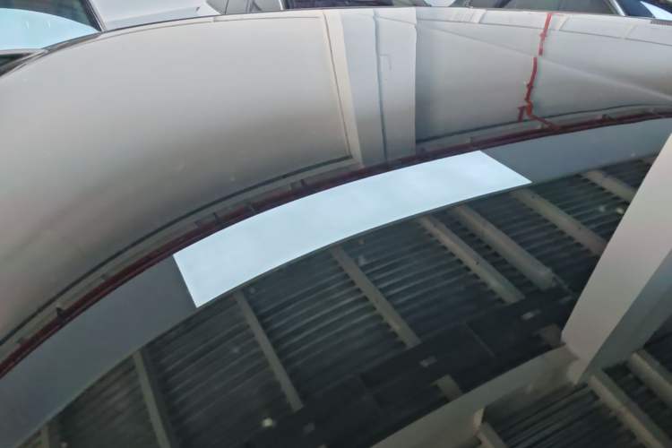 Used ONVO Luxeed L90 2025 Model—Max Six-Seater Version Roof