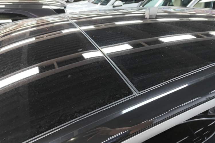 Used ONVO Luxeed L90 2025 Model—Max Six-Seater Version Roof