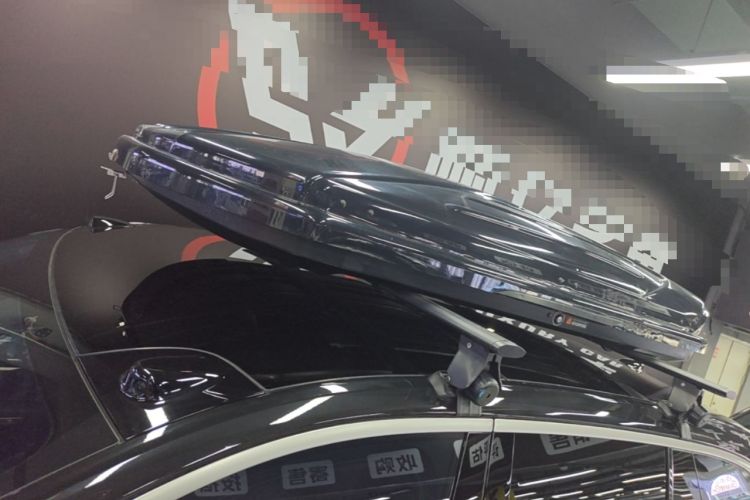 Used ONVO Luxeed L90 2025 Model—Max Six-Seater Version Roof