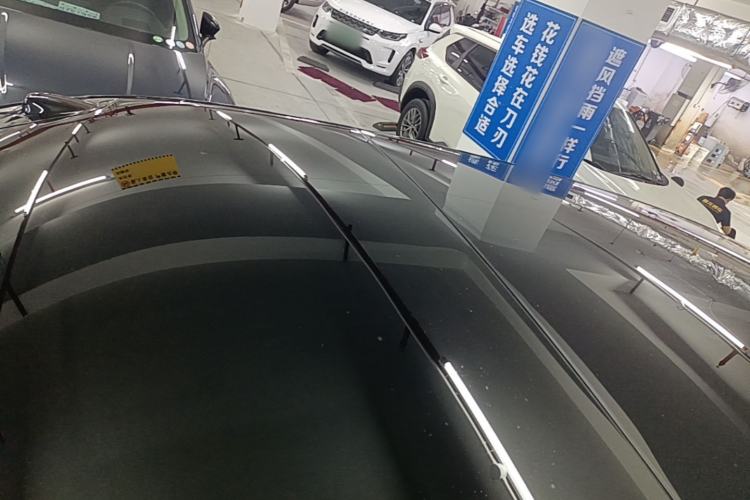 Used ONVO Luxeed L90 2025 Model—Ultra Six-Seater Version Roof