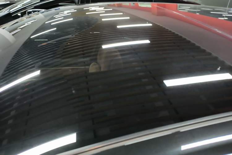 Used ONVO Luxeed L90 2025 Model—Ultra Six-Seater Version Roof