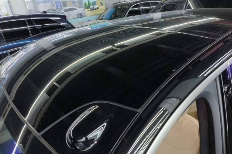 Used ONVO Luxeed L90 2025 Model—Max Six-Seater Version Roof