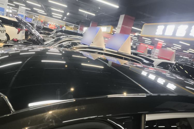 Used ONVO Luxeed L90 2025 Model—Max Six-Seater Version Roof