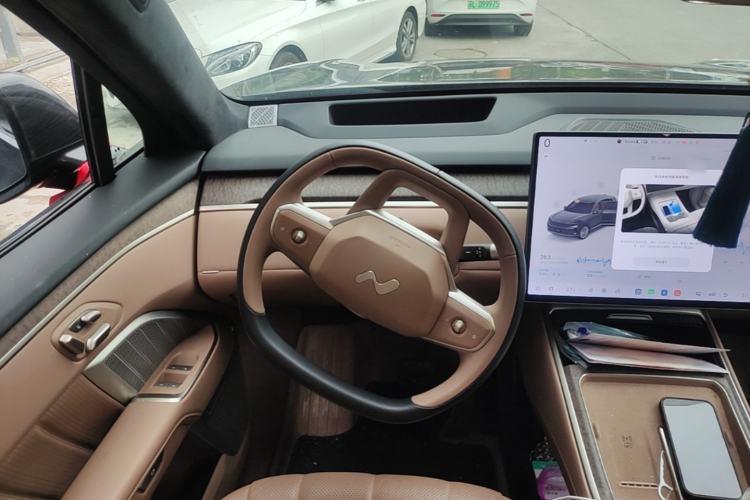 Used ONVO Luxeed L90 2025 Model—Ultra Six-Seater Version Steering Wheel