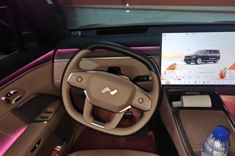 Used ONVO Luxeed L90 2025 Model—Ultra Six-Seater Version Steering Wheel