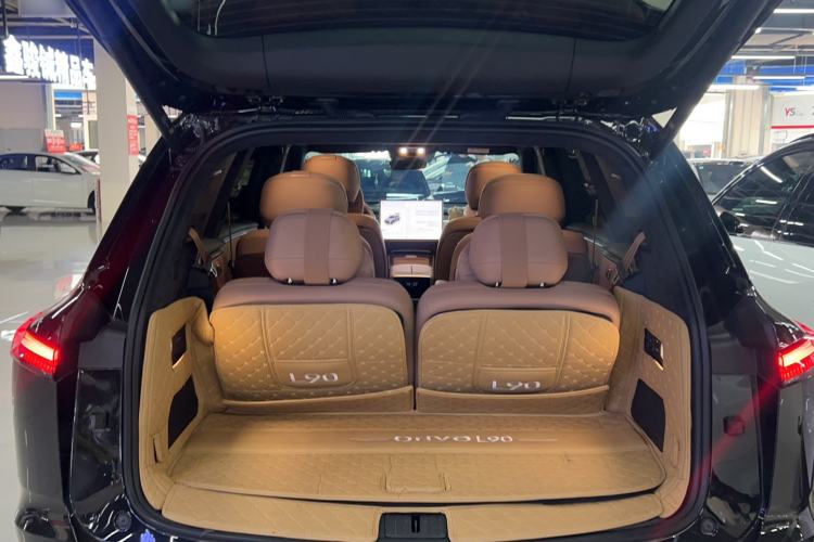 Used ONVO Luxeed L90 2025 Model—Max Six-Seater Version Trunk
