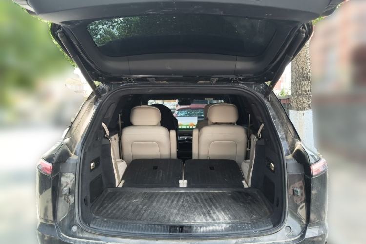 Used ONVO Luxeed L90 2025 Model—Max Six-Seater Version Trunk