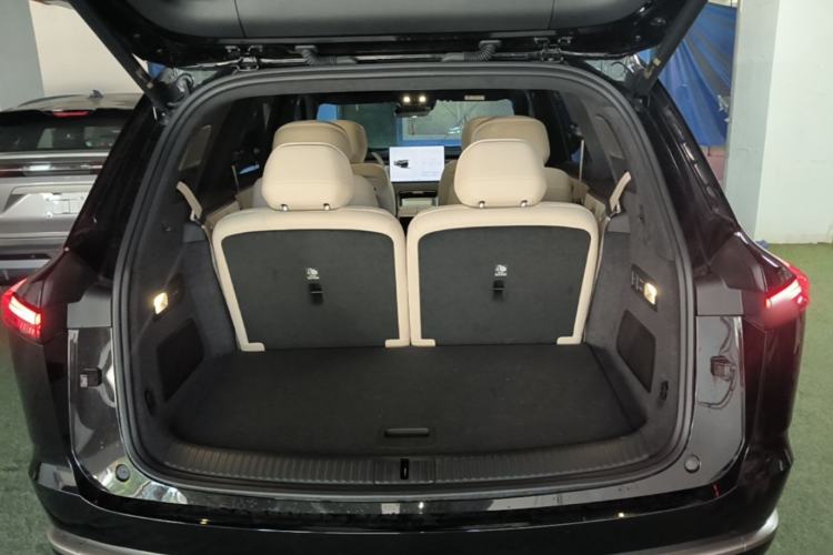 Used ONVO Luxeed L90 2025 Model—Max Six-Seater Version Trunk