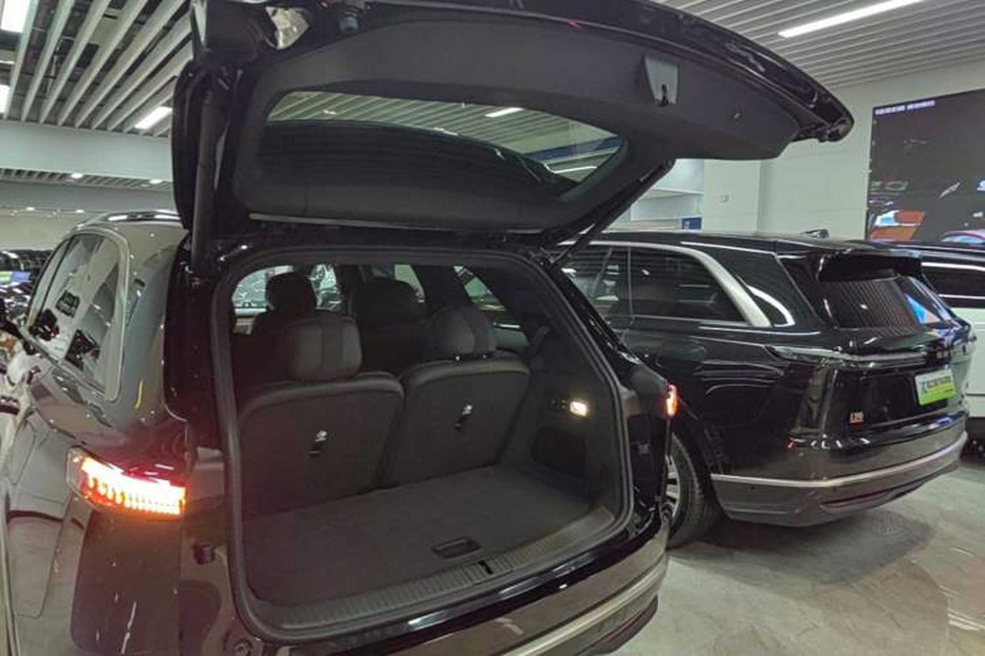 Used ONVO Luxeed L90 2025 Model—Ultra Six-Seater Version Trunk