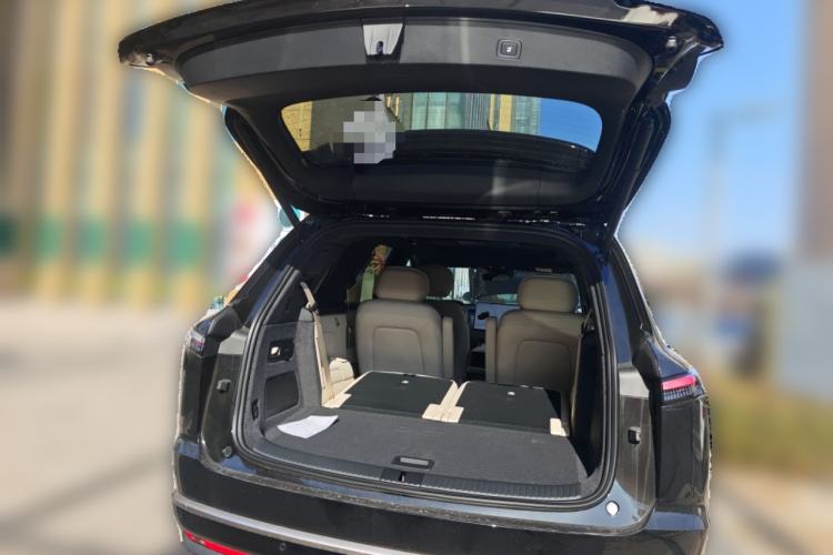 Used ONVO Luxeed L90 2025 Model—Max Six-Seater Version Trunk