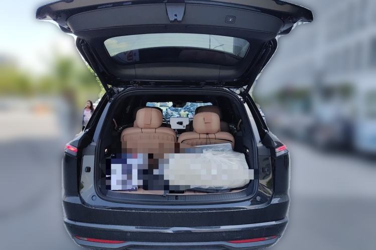 Used ONVO Luxeed L90 2025 Model—Max Six-Seater Version Trunk