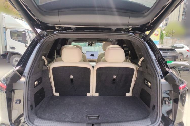 Used ONVO Luxeed L90 2025 Model—Ultra Six-Seater Version Trunk