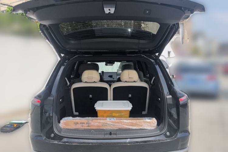 Used ONVO Luxeed L90  Trunk