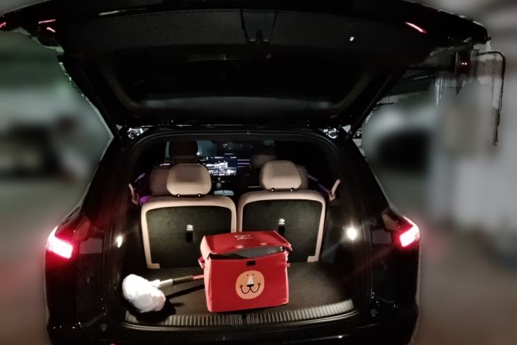 Used ONVO Luxeed L90 2025 Model—Max Six-Seater Version Trunk