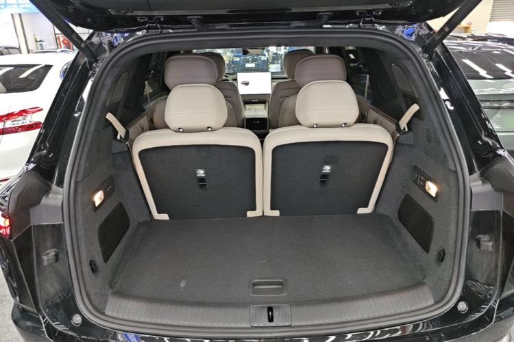 Used ONVO Luxeed L90 2025 Model—Max Six-Seater Version Trunk