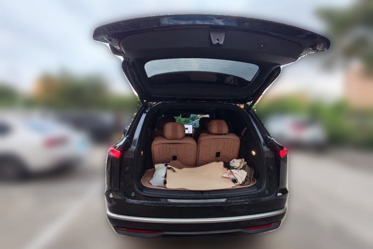 Used ONVO Luxeed L90 2025 Model—Max Six-Seater Version Trunk