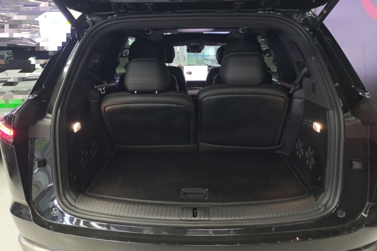 Used ONVO Luxeed L90 2025 Model—Max Six-Seater Version Trunk