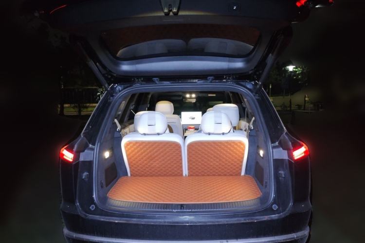 Used ONVO Luxeed L90 2025 Model—Max Six-Seater Version Trunk