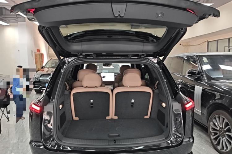 Used ONVO Luxeed L90 2025 Model—Black Knight Special Edition—Six-Seater Trunk