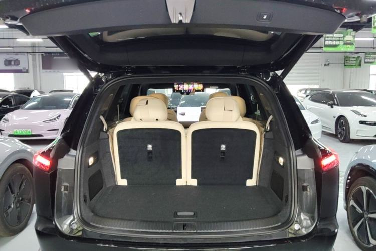 Used ONVO Luxeed L90 2025 Model—Max Six-Seater Version Trunk