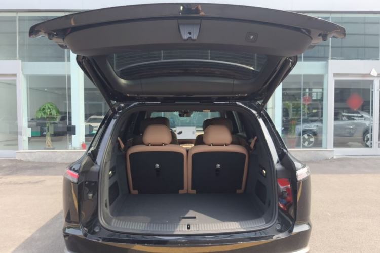 Used ONVO Luxeed L90 2025 Model—Max Six-Seater Version Trunk