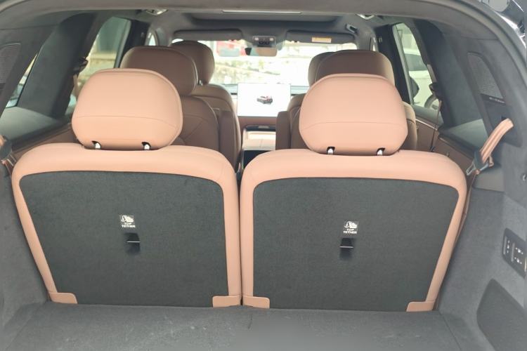 Used ONVO Luxeed L90 2025 Model—Black Knight Special Edition—Six-Seater Trunk