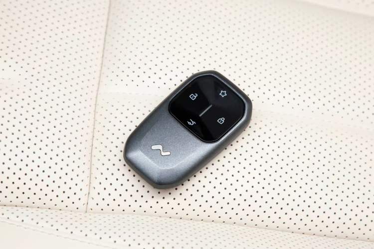Used ONVO Luxeed L90 2025 Model—Ultra Six-Seater Version Vehicle Key