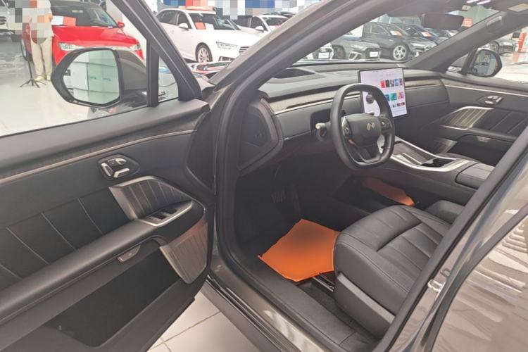 Used ONVO Luxeed L90 2025 Model—Ultra Six-Seater Version Driver Seat