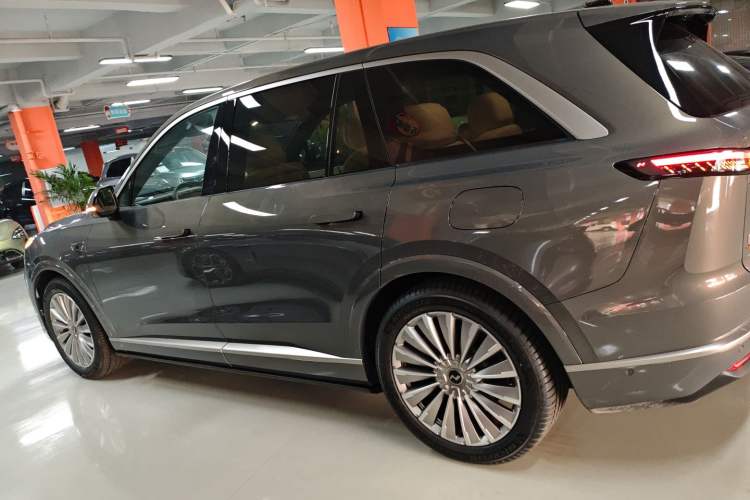 Used ONVO Luxeed L90 2025 Model—Ultra Six-Seater Version Exterior 3