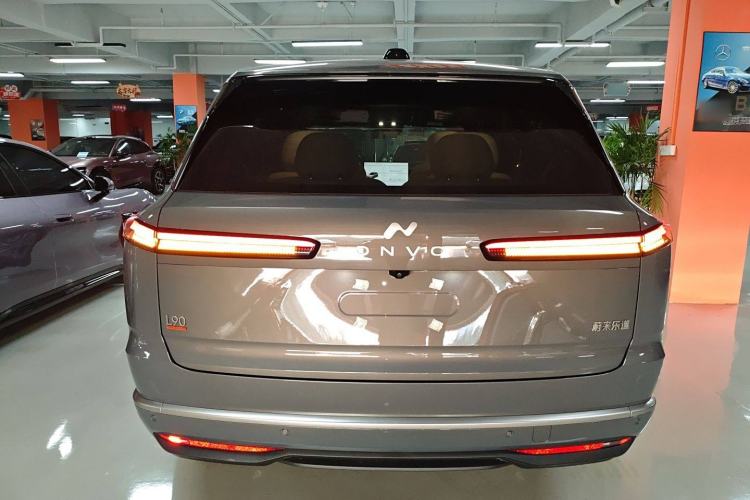 Used ONVO Luxeed L90 2025 Model—Ultra Six-Seater Version Exterior 4