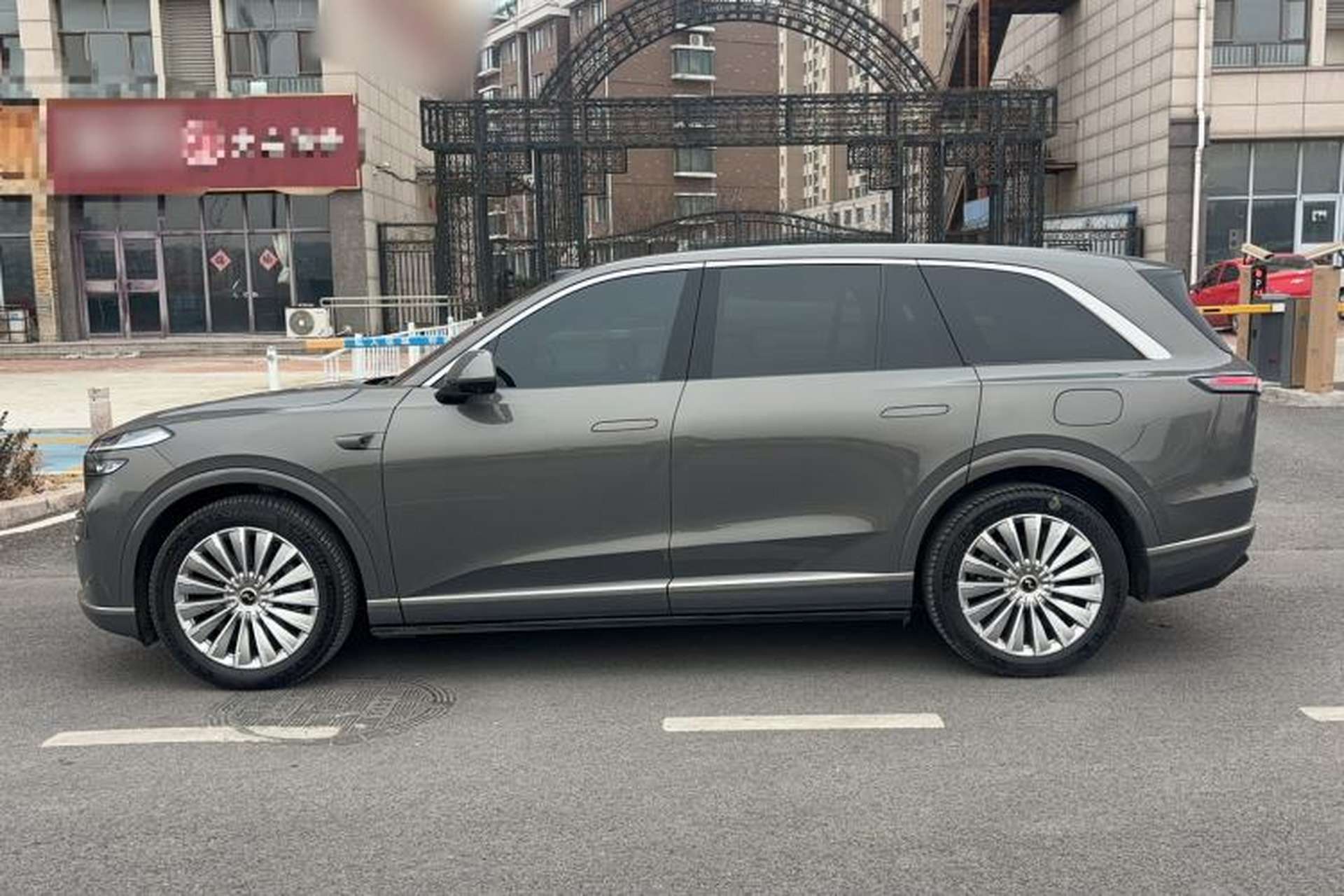 Used ONVO Luxeed L90 2025 Model—Ultra Six-Seater Version Exterior 6