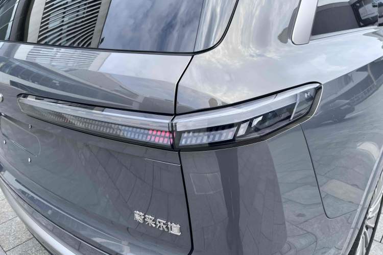 Used ONVO Luxeed L90 2025 Model—Ultra Six-Seater Version Exterior 9