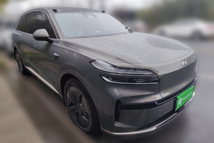 Used ONVO Luxeed L90 2025 Model—Ultra Six-Seater Version Front Right 45 Deg
