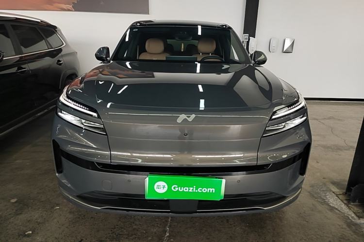 Used ONVO Luxeed L90 2025 Model—Ultra Six-Seater Version Front