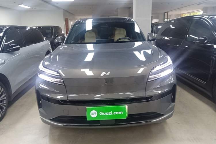 Used ONVO Luxeed L90 2025 Model—Max Six-Seater Version Front
