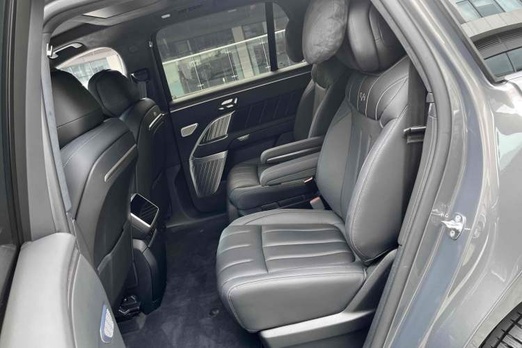 Used ONVO Luxeed L90 2025 Model—Ultra Six-Seater Version Interior 8