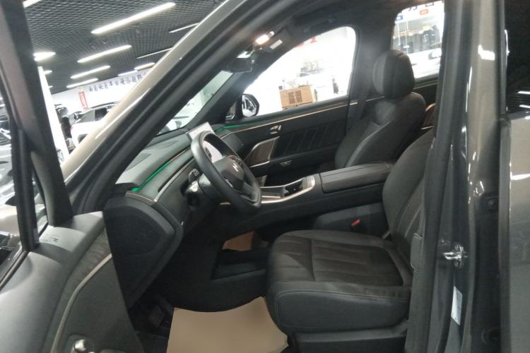 Used ONVO Luxeed L90 2025 Model—Ultra Six-Seater Version Left Front Seat