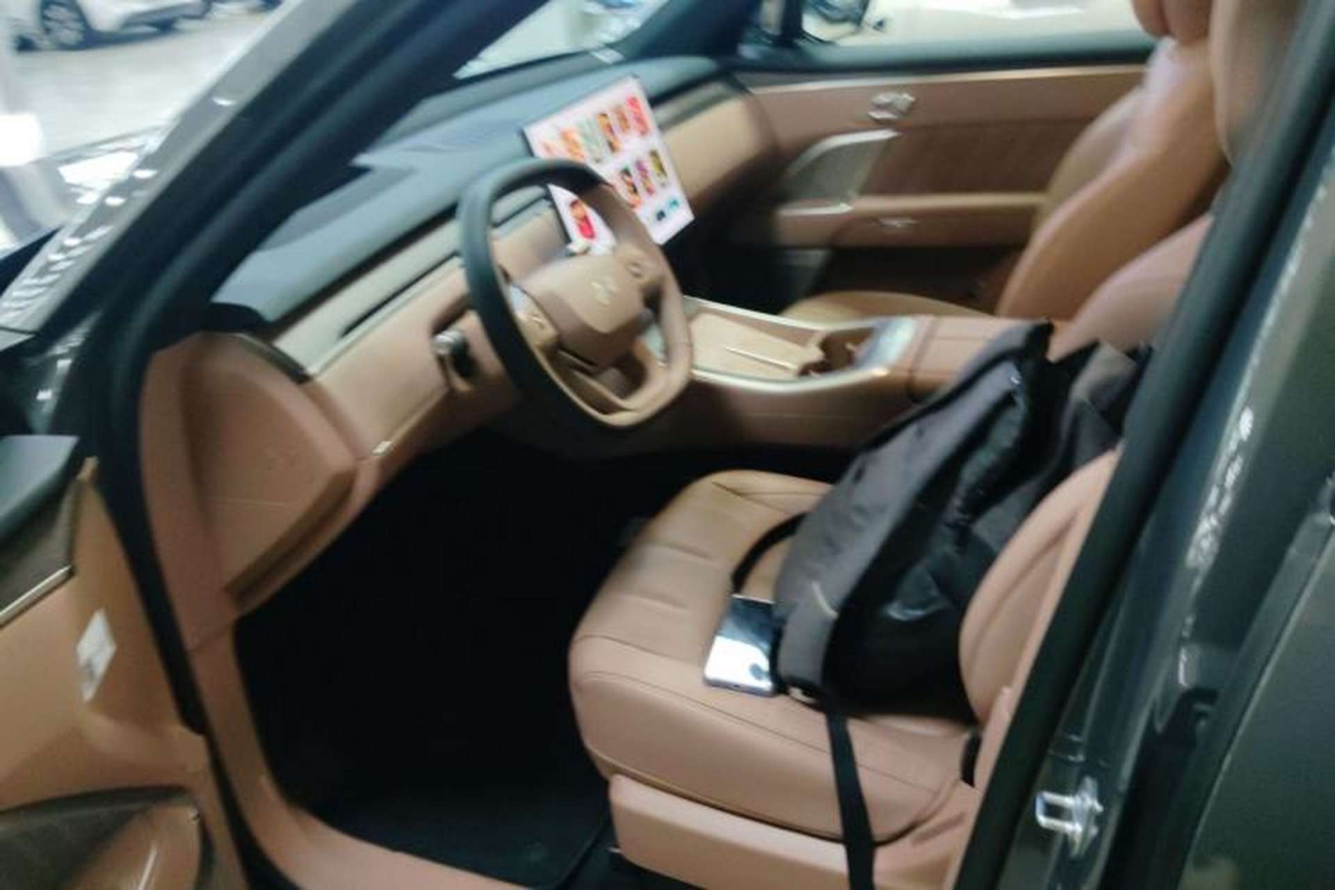 Used ONVO Luxeed L90 2025 Model—Ultra Six-Seater Version Left Front Seat