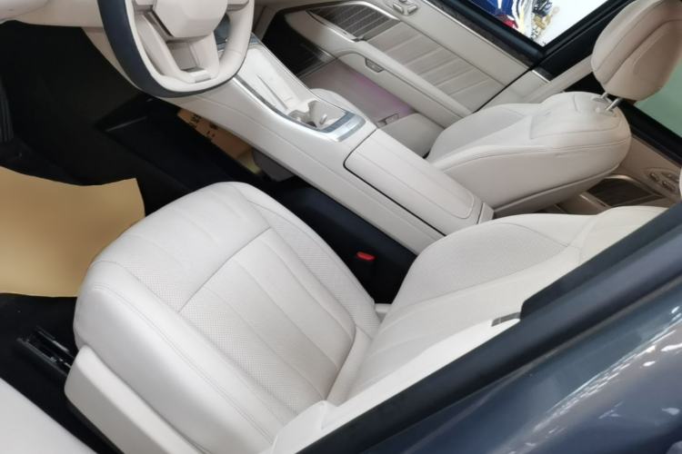 Used ONVO Luxeed L90 2025 Model—Ultra Six-Seater Version Left Front Seat