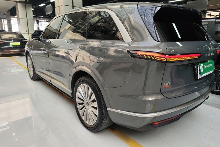 Used ONVO Luxeed L90 2025 Model—Ultra Six-Seater Version Left Side