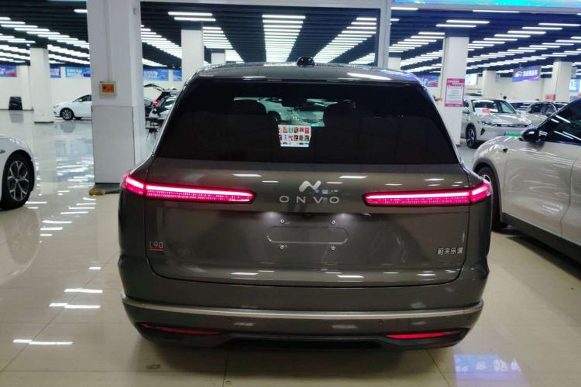 Used ONVO Luxeed L90 2025 Model—Ultra Six-Seater Version Rear