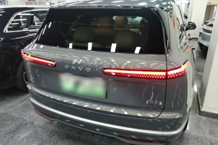 Used ONVO Luxeed L90 2025 Model—Ultra Six-Seater Version Rear