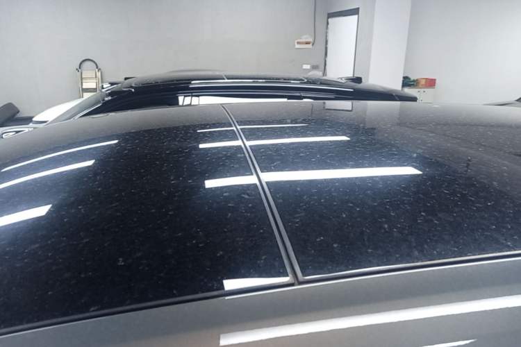 Used ONVO Luxeed L90 2025 Model—Max Six-Seater Version Roof