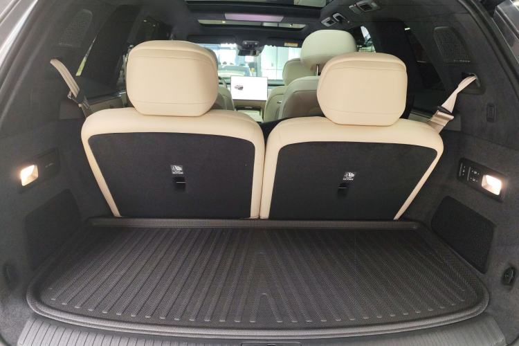 Used ONVO Luxeed L90 2025 Model—Ultra Six-Seater Version Trunk