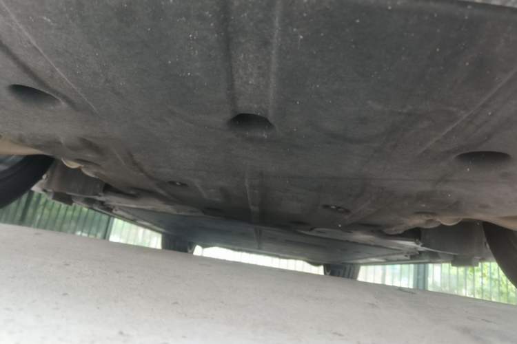 Used ONVO Luxeed L90 2025 Model—Max Six-Seater Version Chassis Front